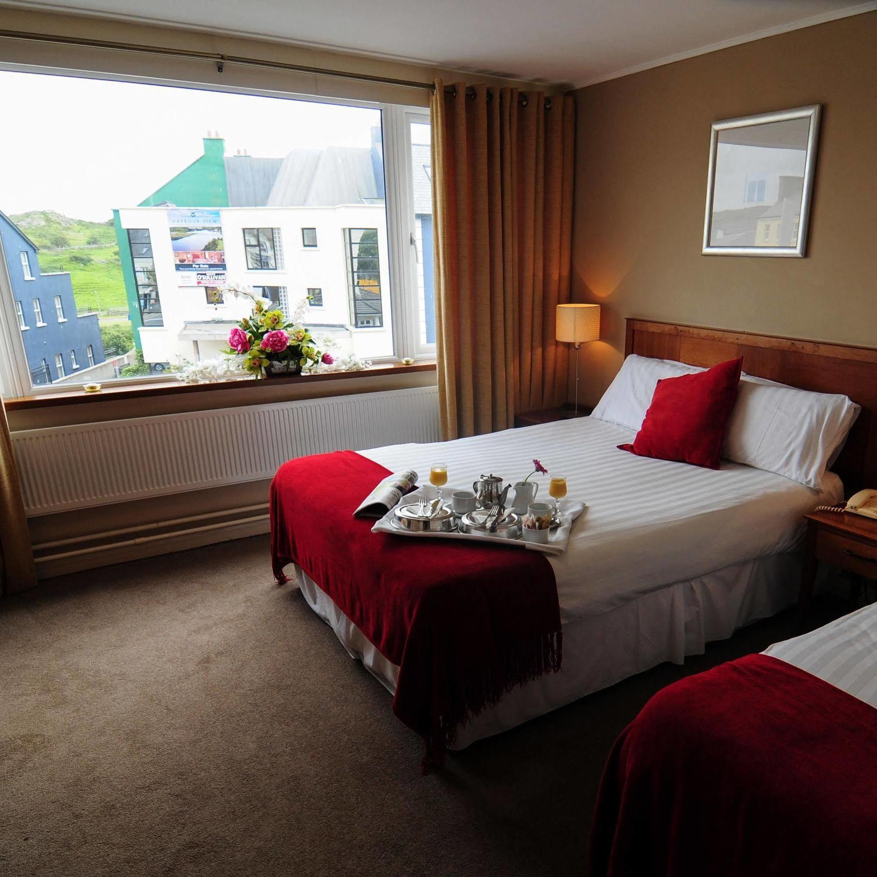 Alcock & Brown Hotel Clifden Exterior foto